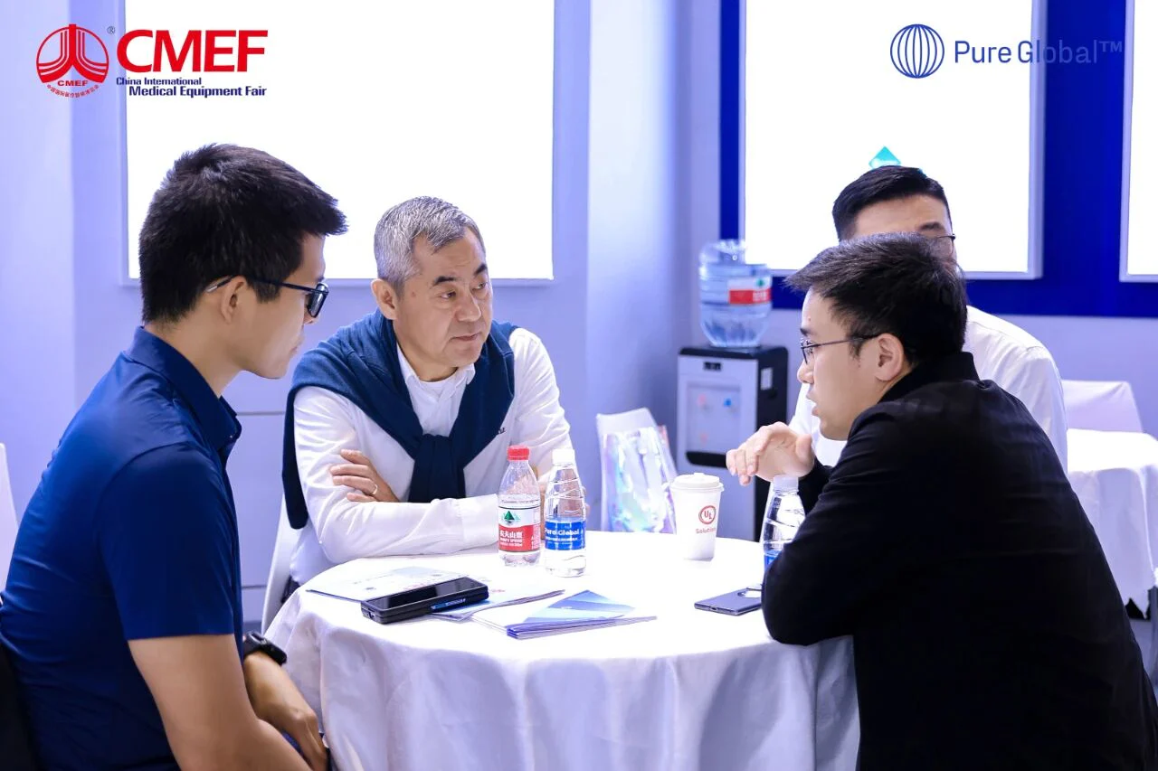 文章配图:CMEF Day 1丨医疗盛会开幕,Pure Global 喜迎四方宾客,展台内外胜友如云