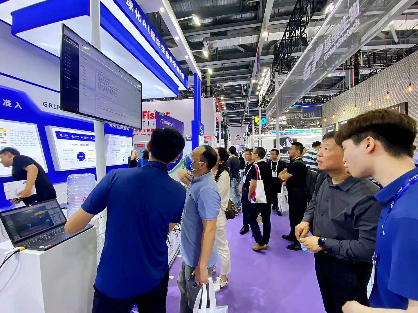 文章配图:数智内核,效率为王 | 普瑞纯证携IVD出海新方案成功亮相CACLP