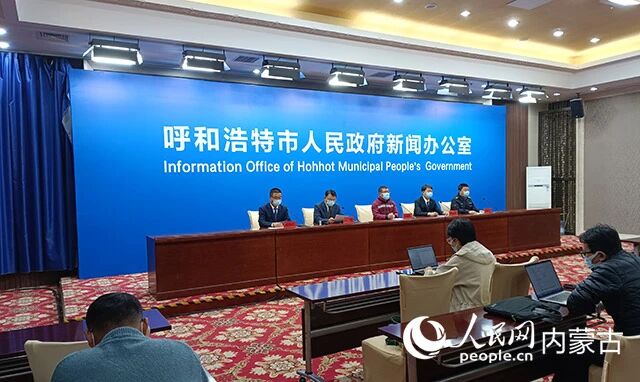 文章配图：警告！福奇：美国今冬极有可能出现更危险的新冠变种！