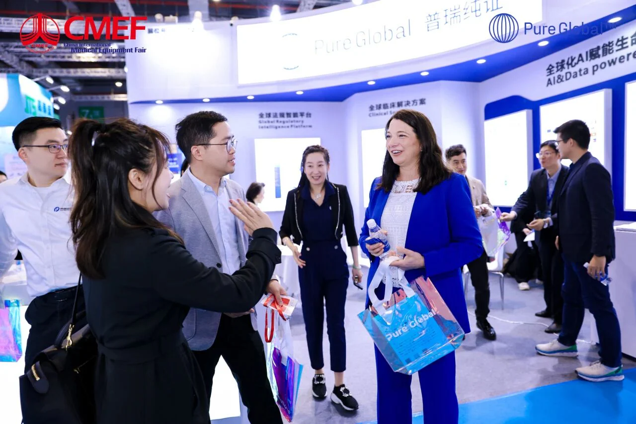 文章配图:CMEF Day 1丨医疗盛会开幕,Pure Global 喜迎四方宾客,展台内外胜友如云