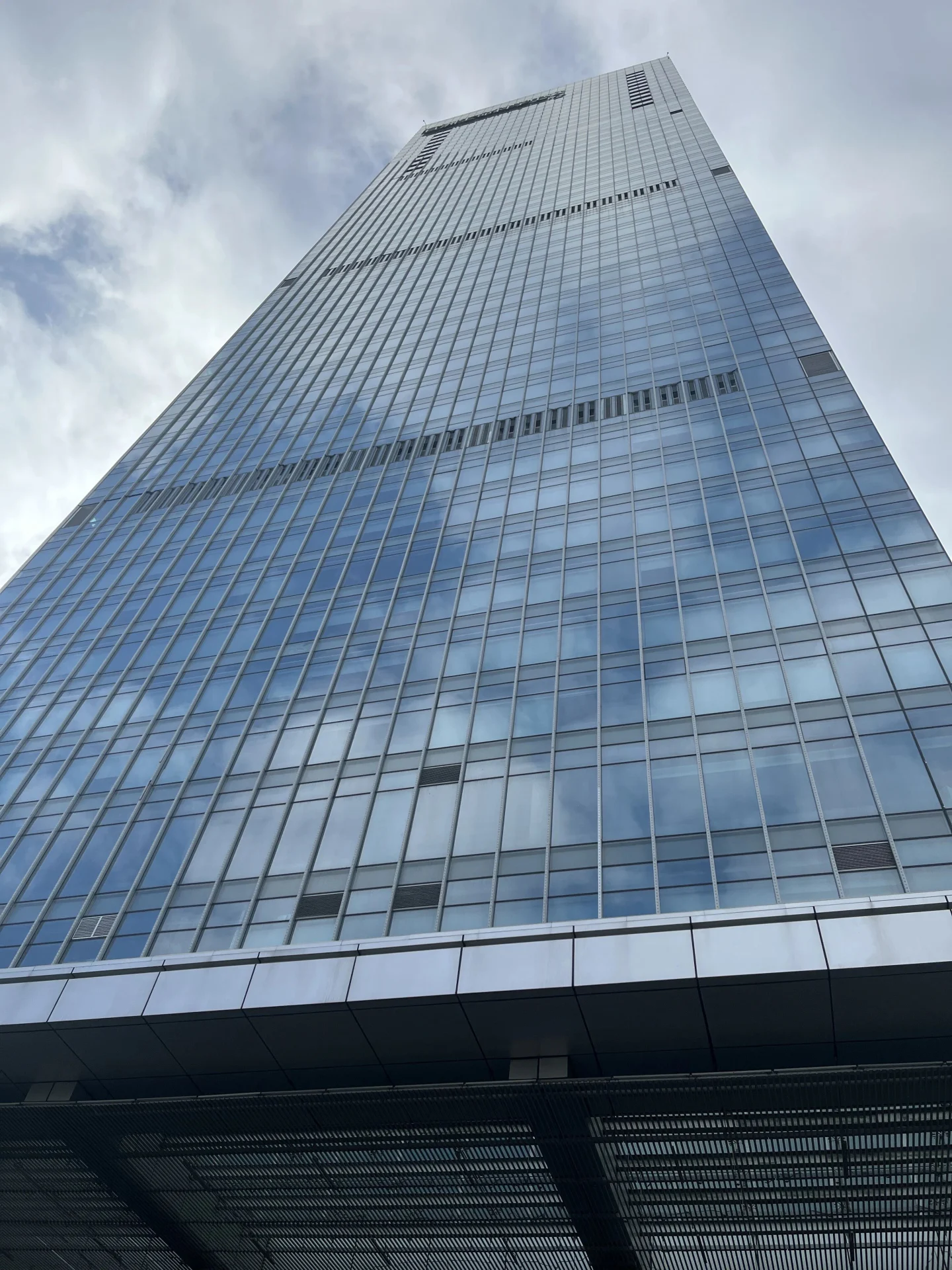 文章配图：新大楼 新起点 新征程 —— 热烈祝贺普瑞纯证乔迁新址