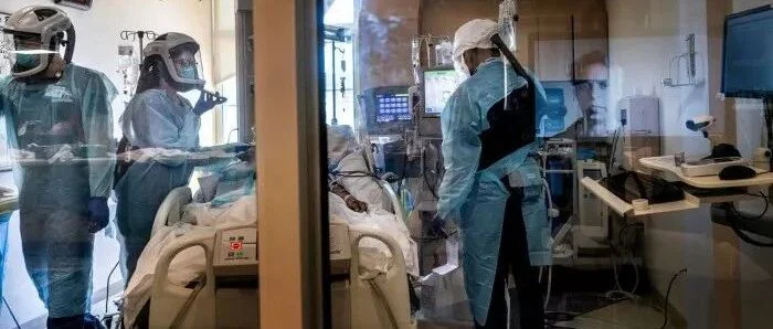 有些人天生不会感染新冠？丈夫感染住进ICU，妻子长期密接不戴口罩却没事！