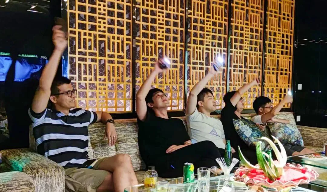 文章配图:同心同行,共绘蓝图!