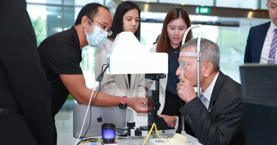 新加坡国立大学医学院开设新中心,利用人工智能进行社区眼病筛查